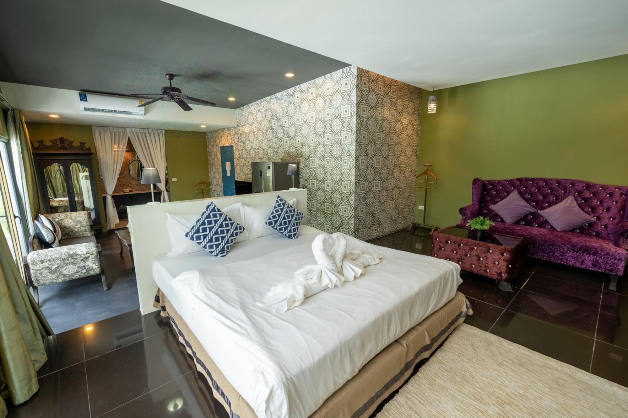 See Sea Villa Phuket Sha Patong Esterno foto