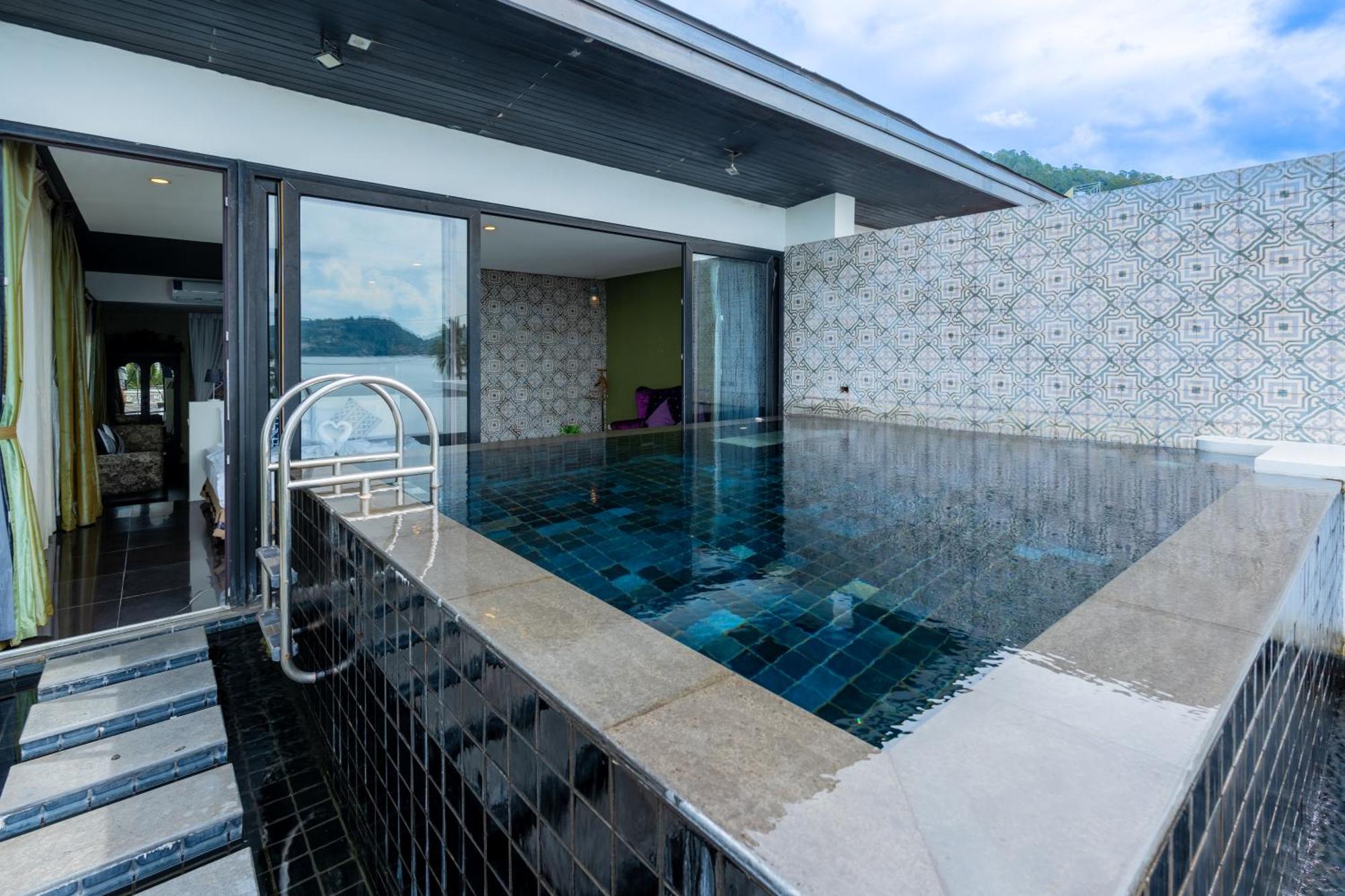 See Sea Villa Phuket Sha Patong Esterno foto